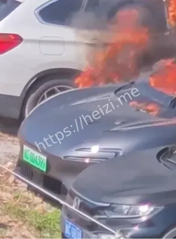 福建霞浦阿维塔电动车起火